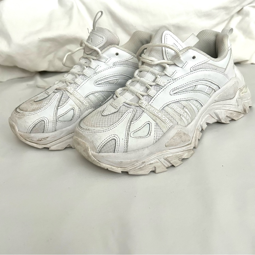 White Chunky Fila Sneaker 7.5